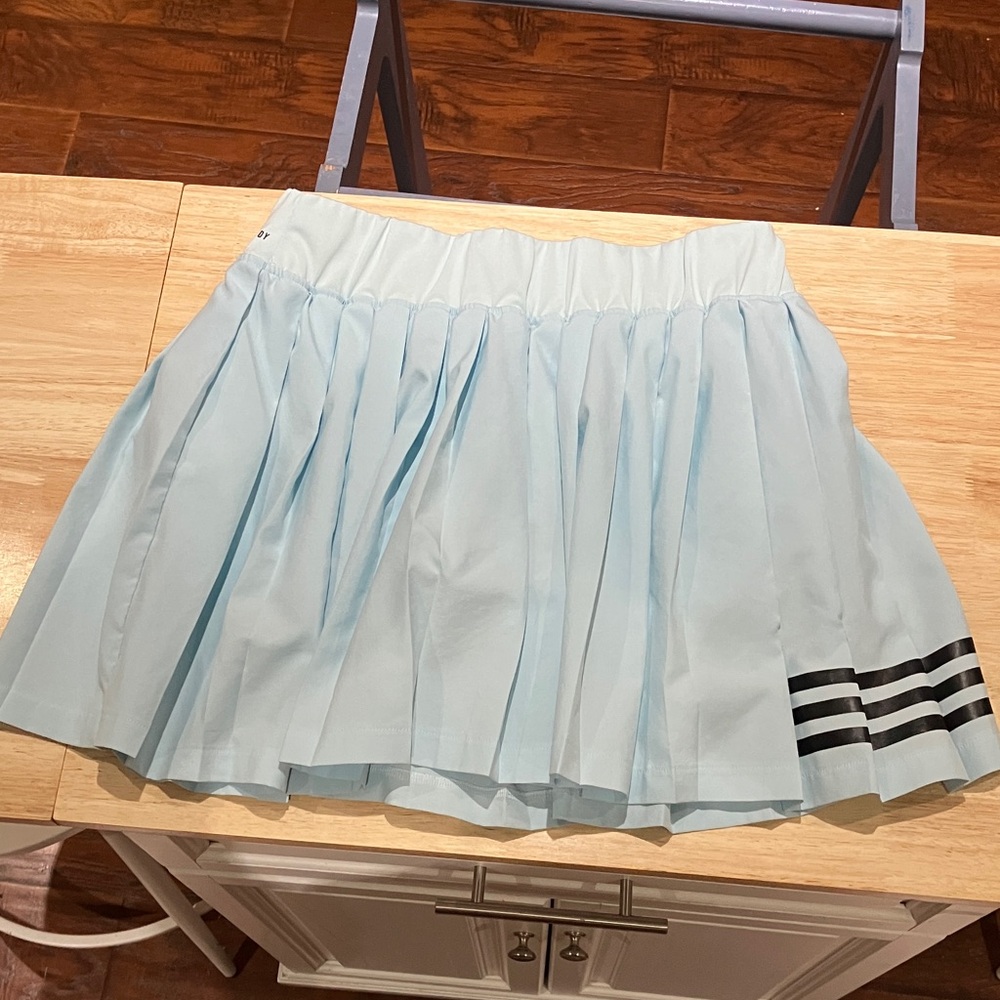 Adidas Skort size L tennis golf